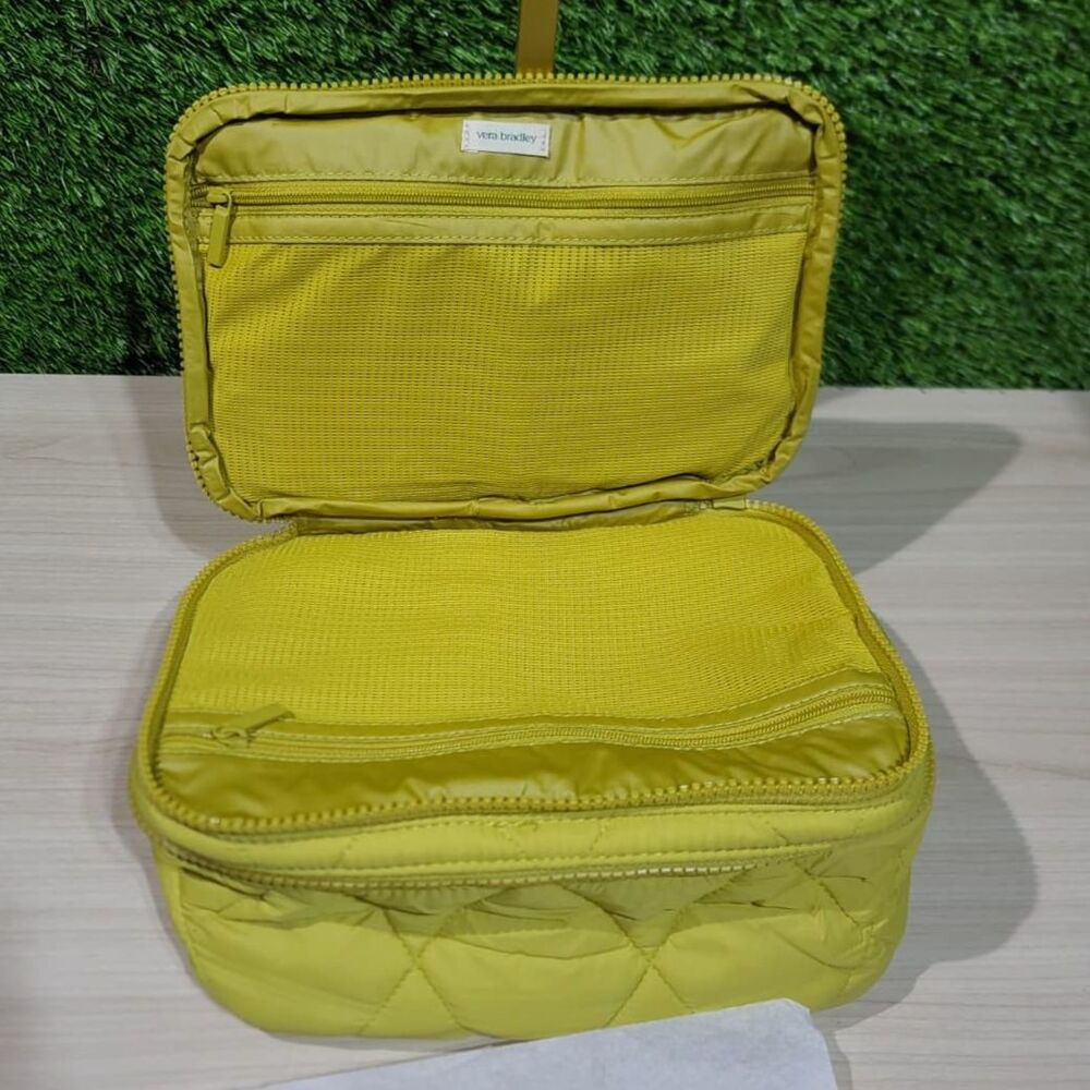 Vera Bradley Featherweight Brush Up Cosmetic Case - Golden Olive NWT - Picture 5 of 7